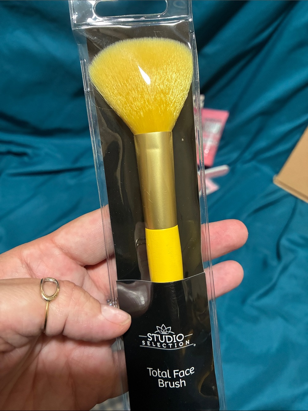 Beauty Bundle - Picture 6 of 15